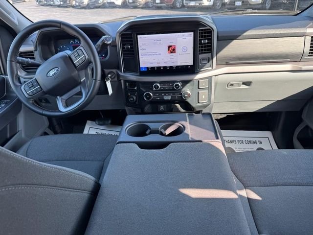 Used 2025 Oxford White Ford XLT image 11