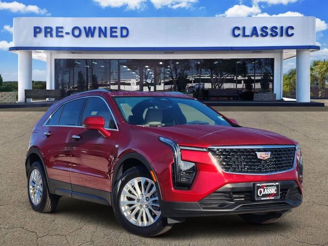 2024 Cadillac XT4 Luxury's photo