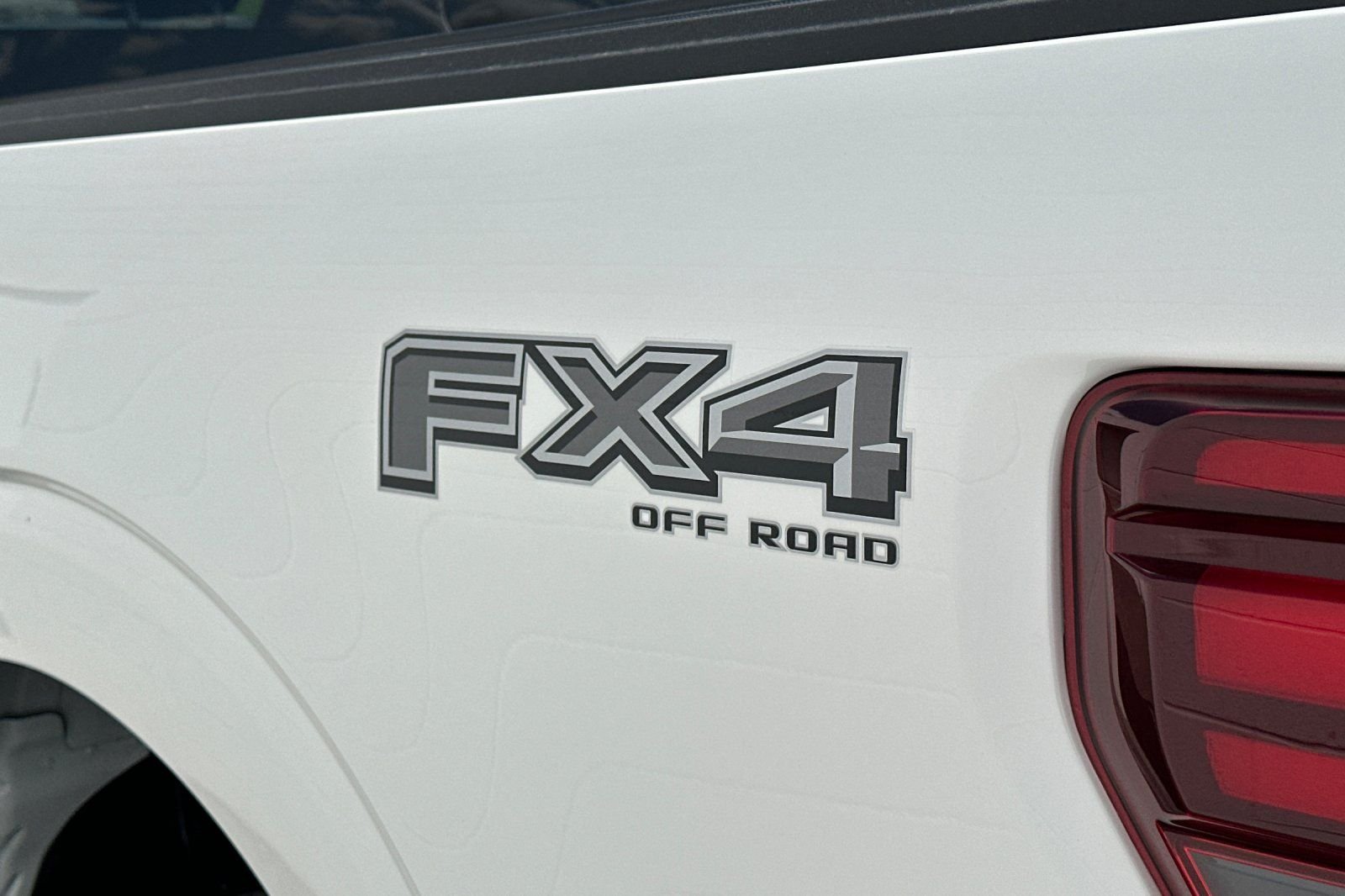 New 2026 White Ford Platinum image 25