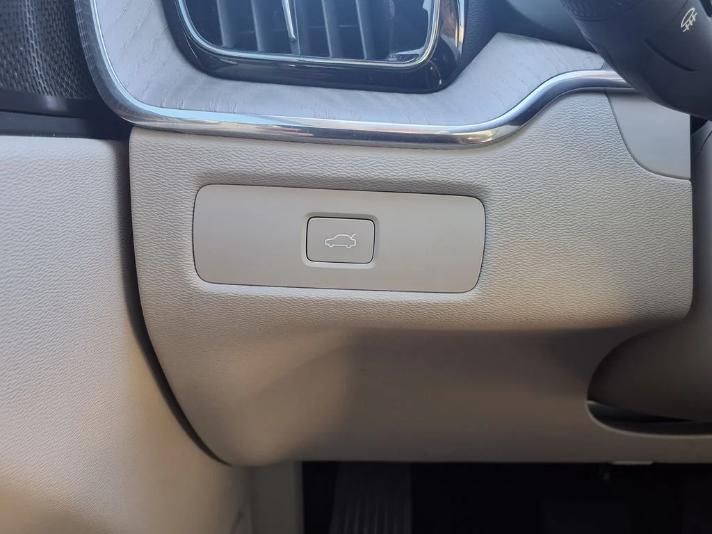 Certified Used 2024 Blue Volvo B5 Plus Dark Theme image 31