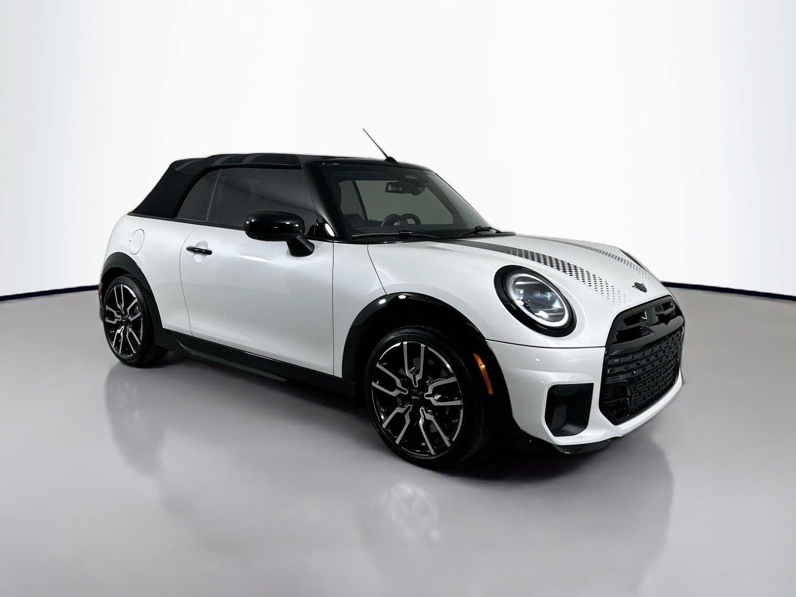 2026 MINI Convertible S - Photo 3