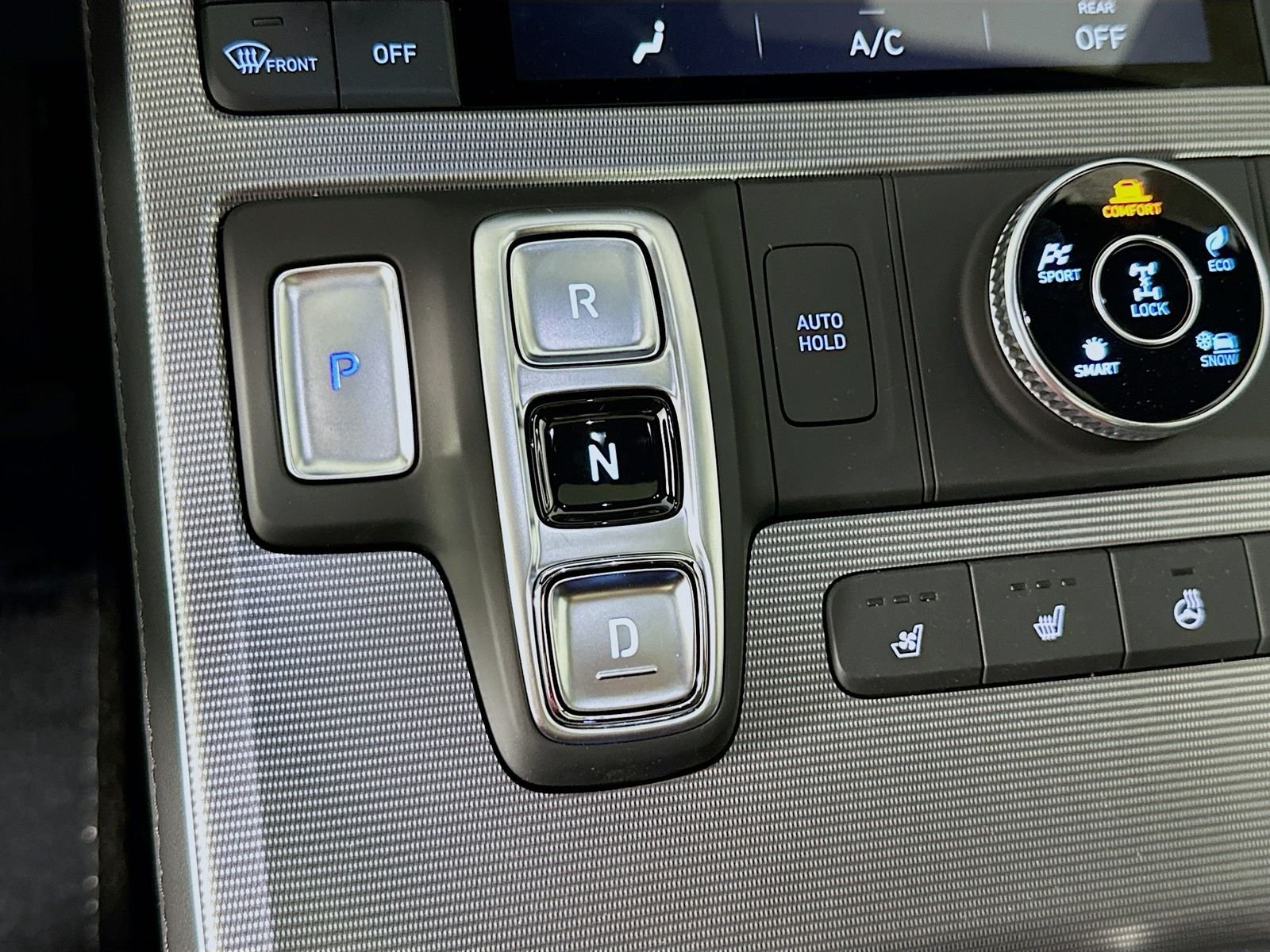 Used 2025 Silver Hyundai Calligraphy image 17