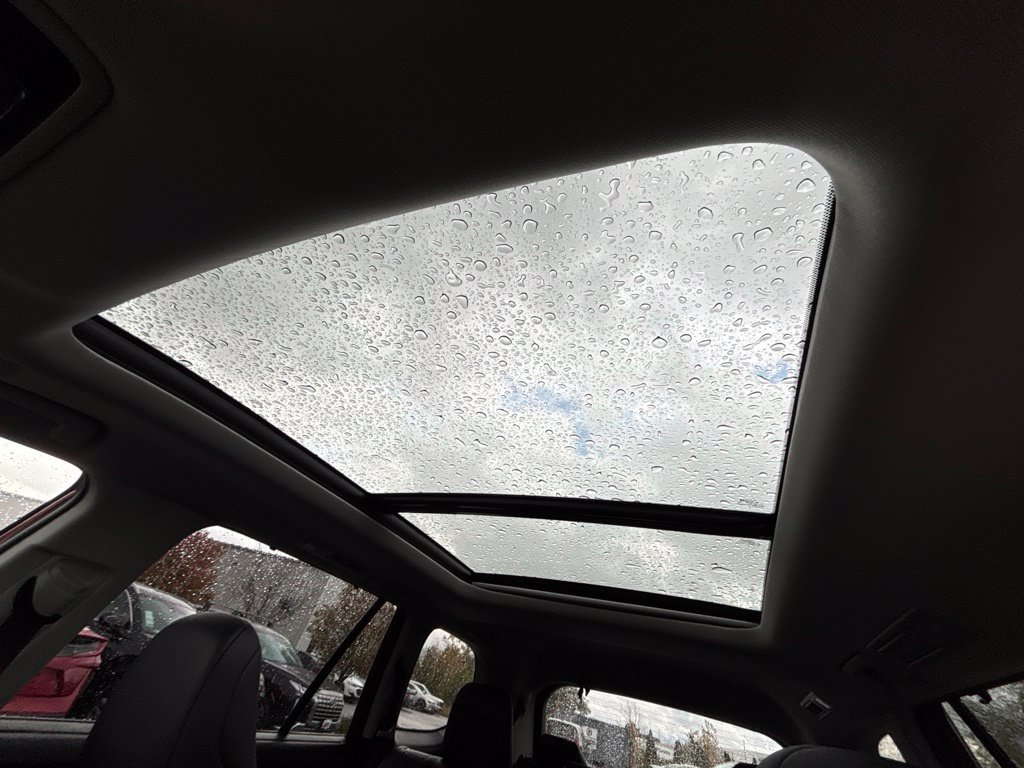 Used 2025  Toyota XLE image 18
