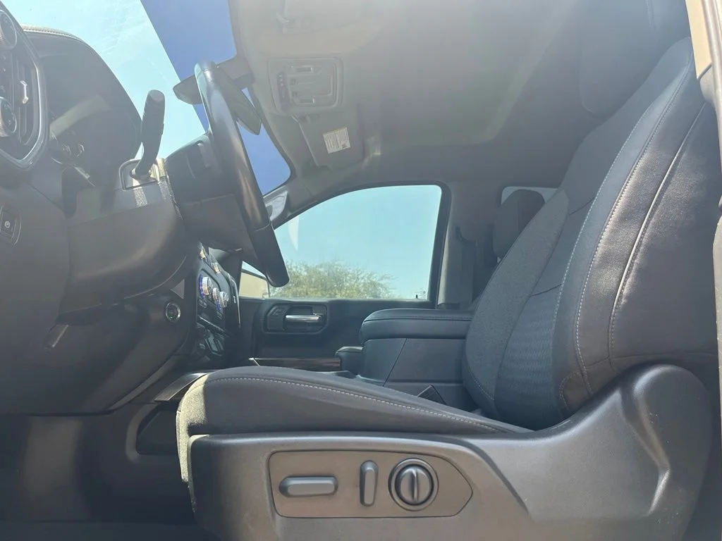 Used 2021 Gray GMC Elevation image 8