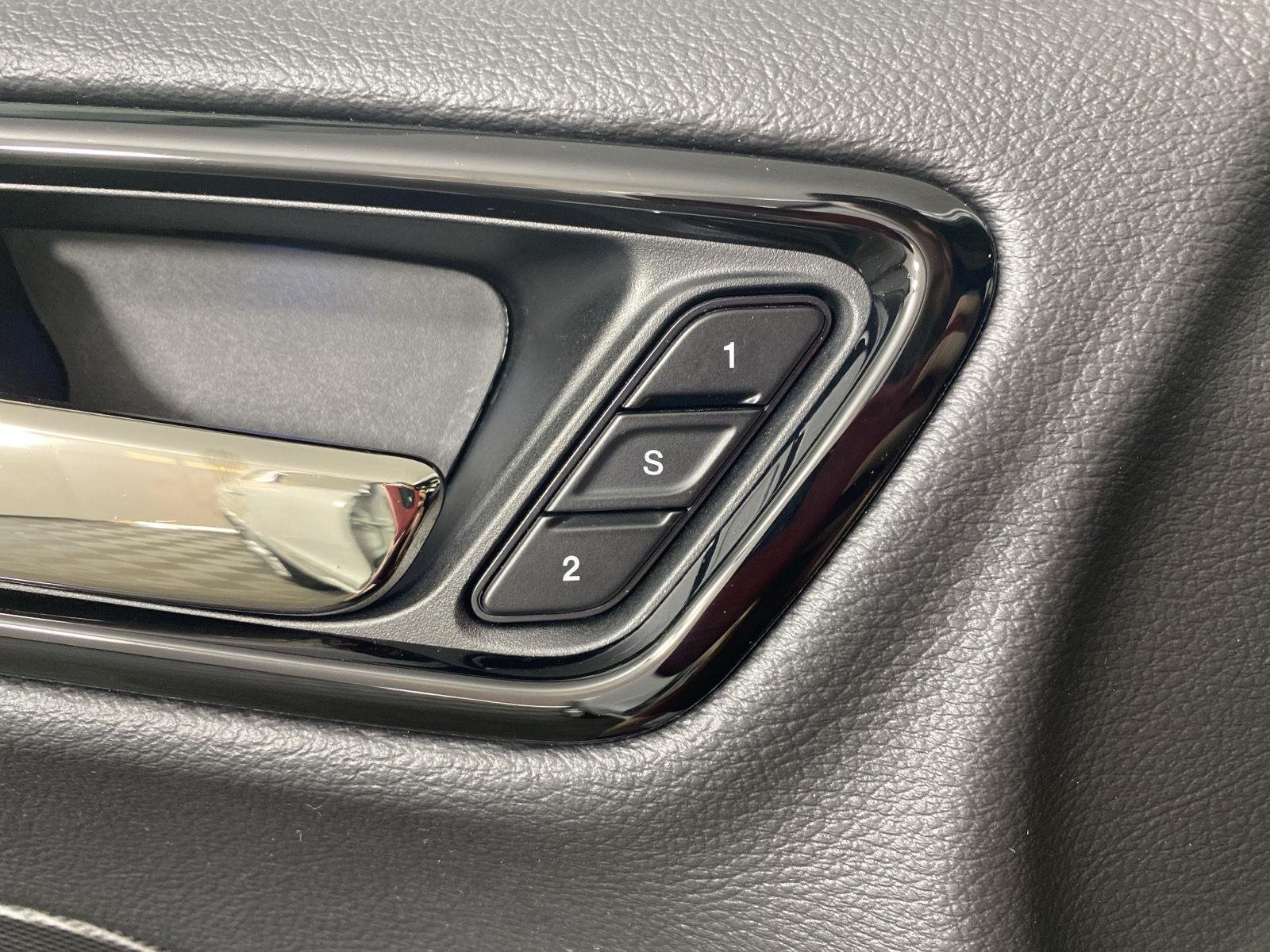 Used 2025 White Knuckle Dodge R/T image 26