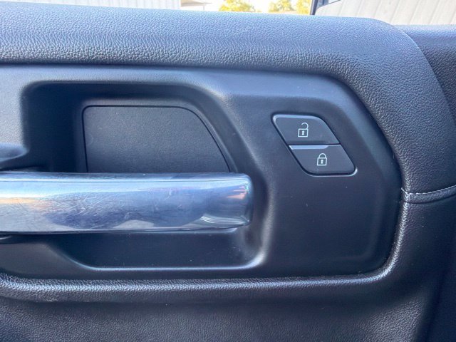 Used 2020 Gray GMC SLE image 12