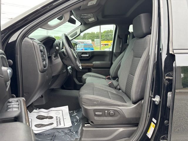 Used 2022 Black Chevrolet RST image 13