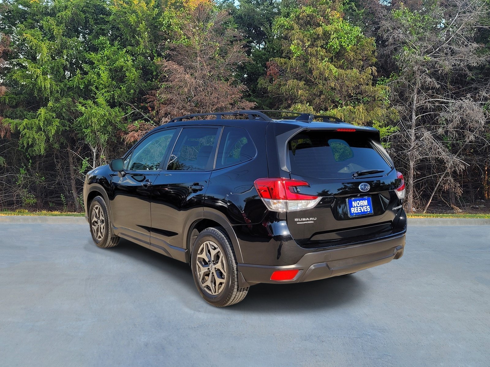 Certified Used 2024 Crystal Black Silica Subaru Premium image 21