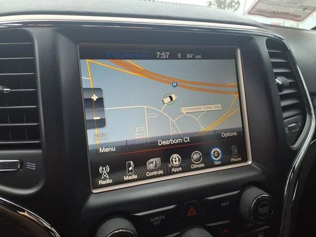Used 2015 Gray Jeep Overland image 22