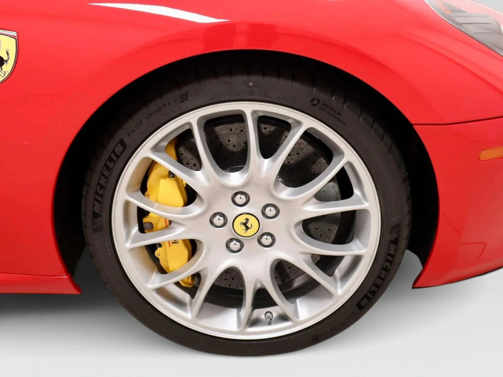 Used 2007 Rosso Corsa Ferrari  image 9