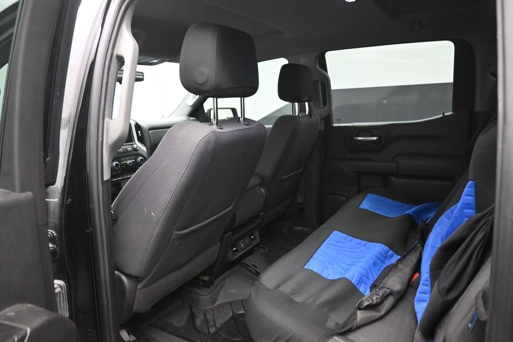 Used 2019 Black Chevrolet LT image 7