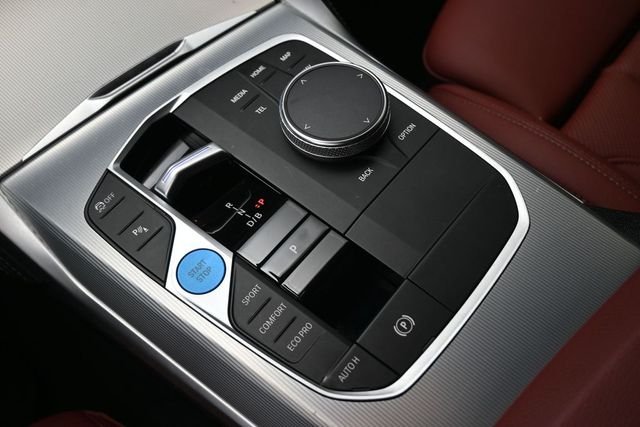 Used 2023 Gray BMW eDrive40 image 9