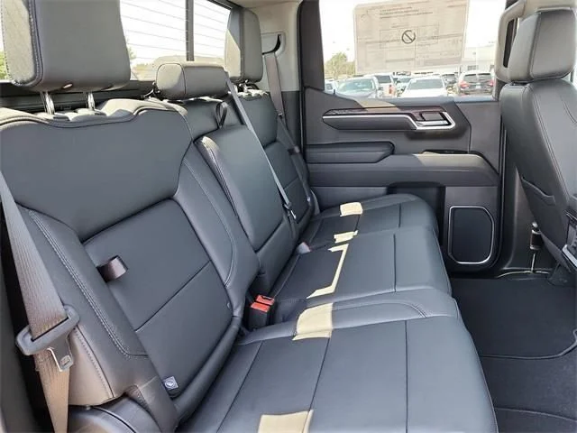 2026 GMC Sierra 1500 SLT - Photo 22