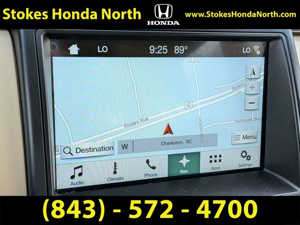 Used 2017 Gray Ford Limited image 8