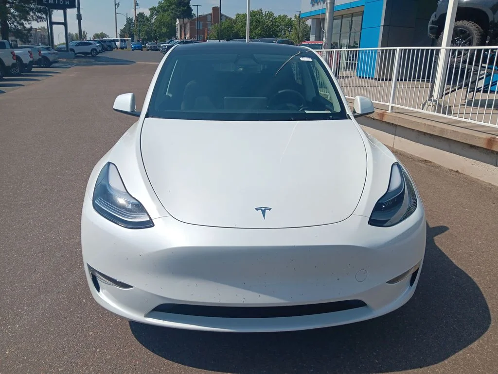Used 2024  Tesla Long Range image 8