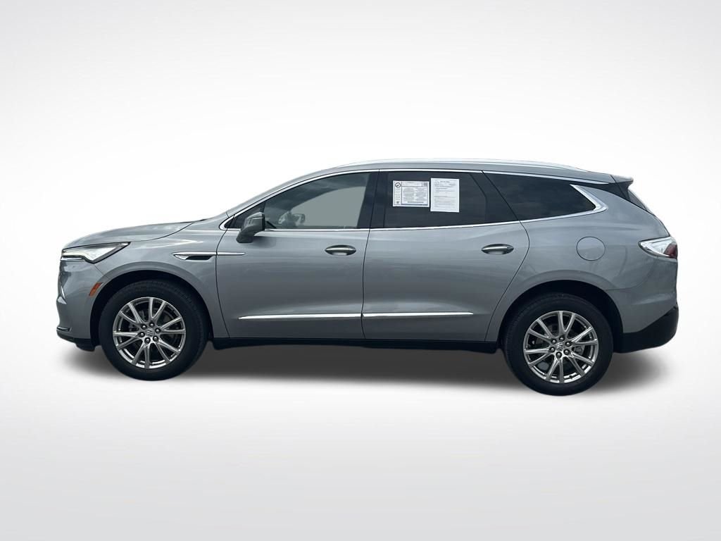 Used 2024 Gray Buick Essence image 3