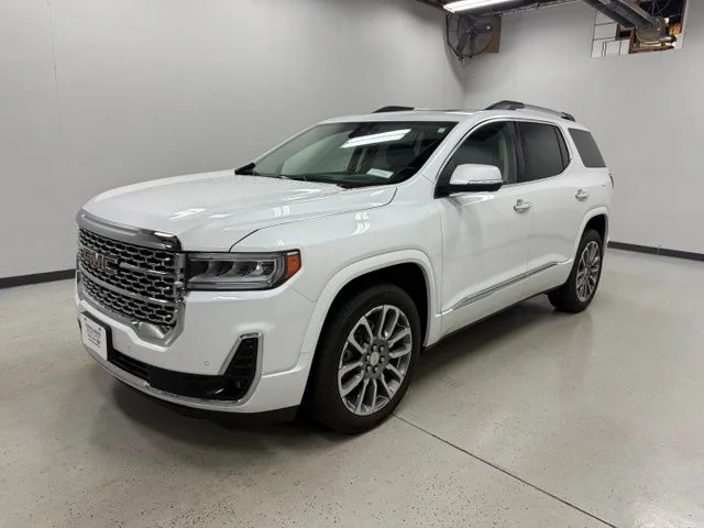 2023 GMC Acadia Denali AWD's photo
