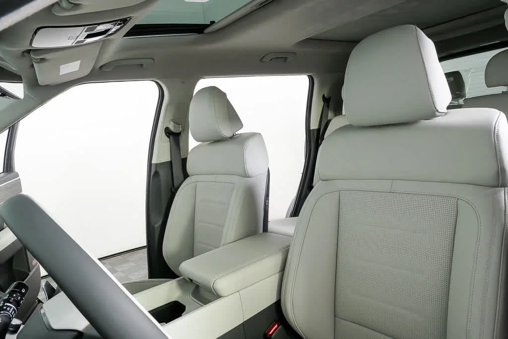 New 2026 Ecotronic Gray Hyundai Calligraphy image 16