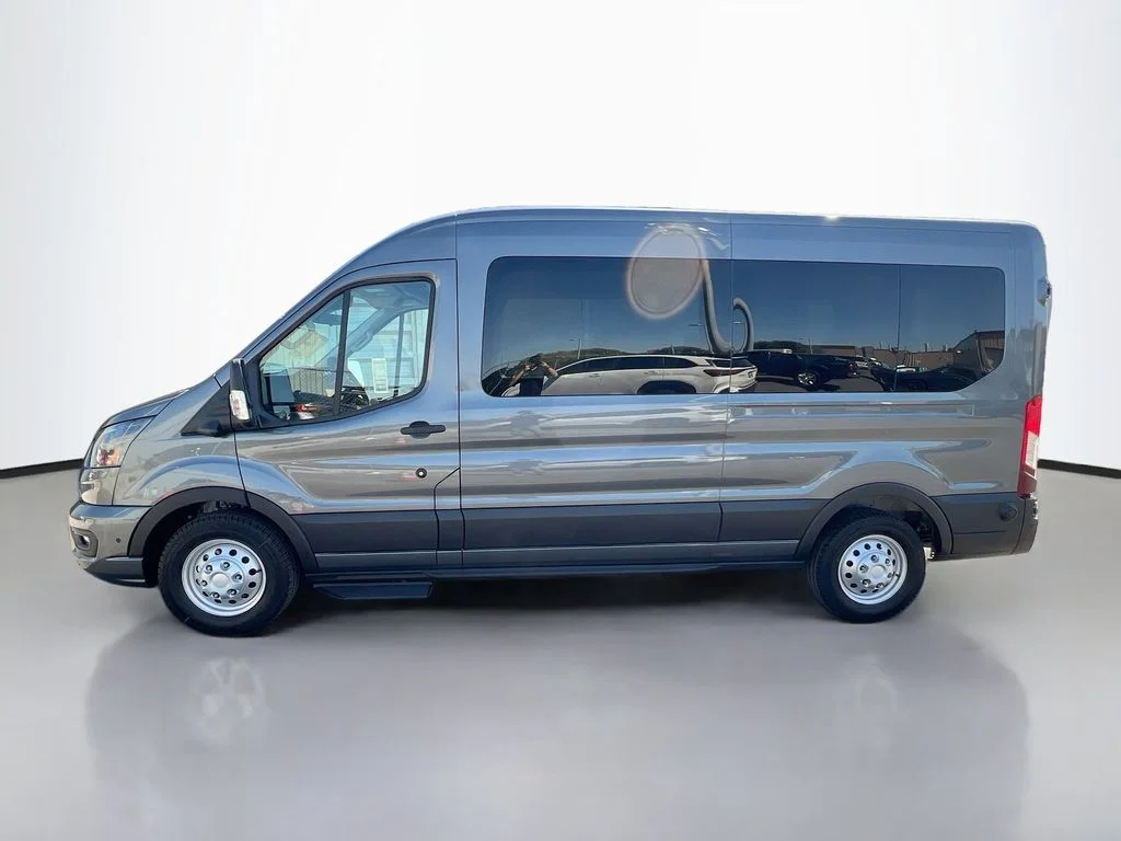 New 2026 Carbonized Gray Metallic Ford XLT image 6