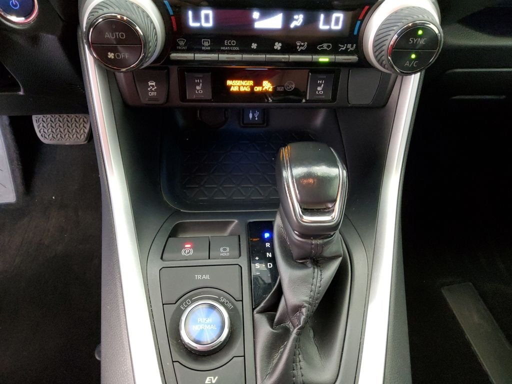 Used 2019 Gray Toyota XSE image 27