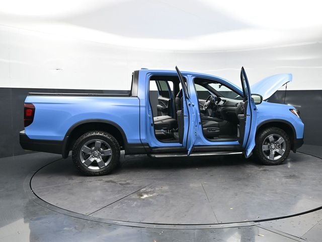 Used 2024  Honda TrailSport image 32