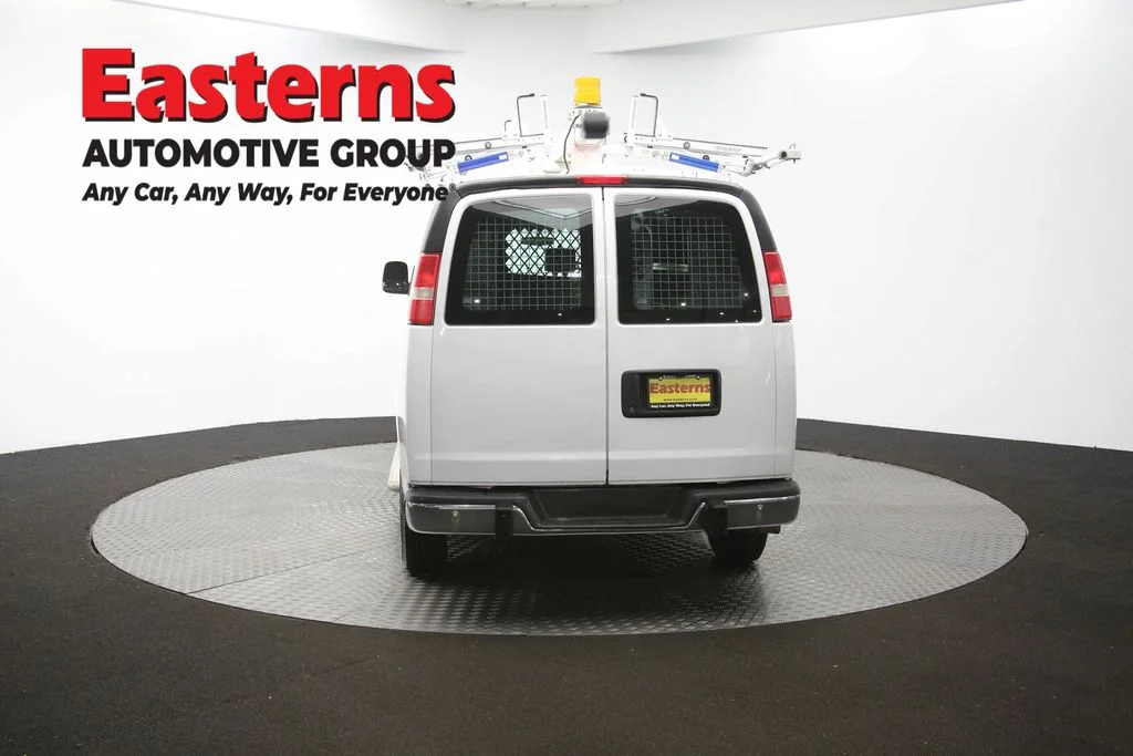 Used 2015 White GMC Work Van image 35