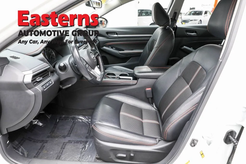 Used 2023 White Nissan 2.5 SR image 14