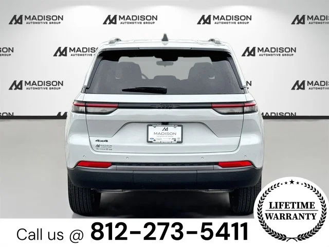 New 2027 Black Jeep Altitude image 7