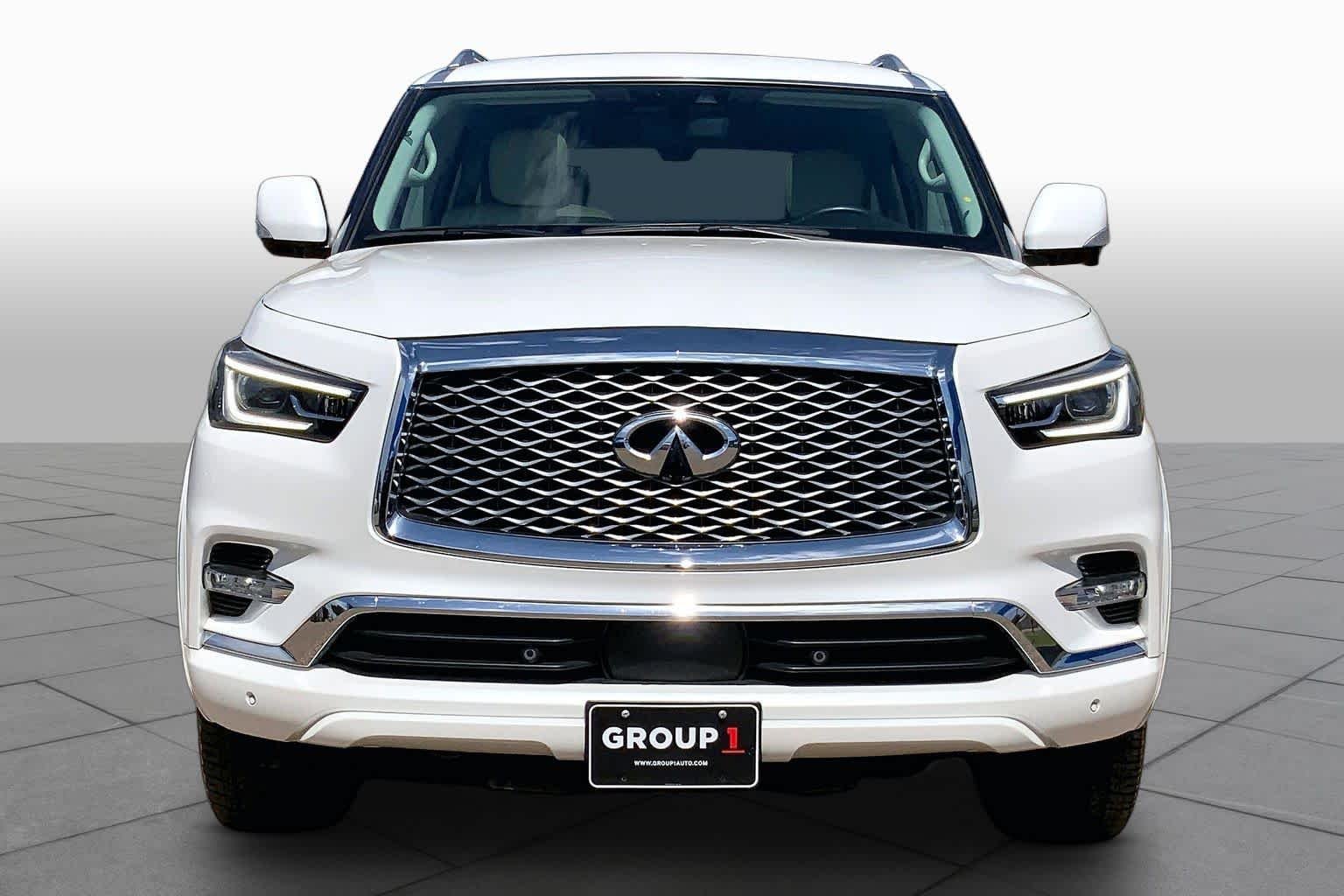 Used 2022 Moonstone White INFINITI LUXE image 4