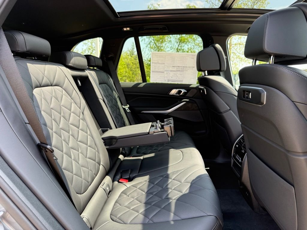 2026 BMW X5 50e - Photo 24