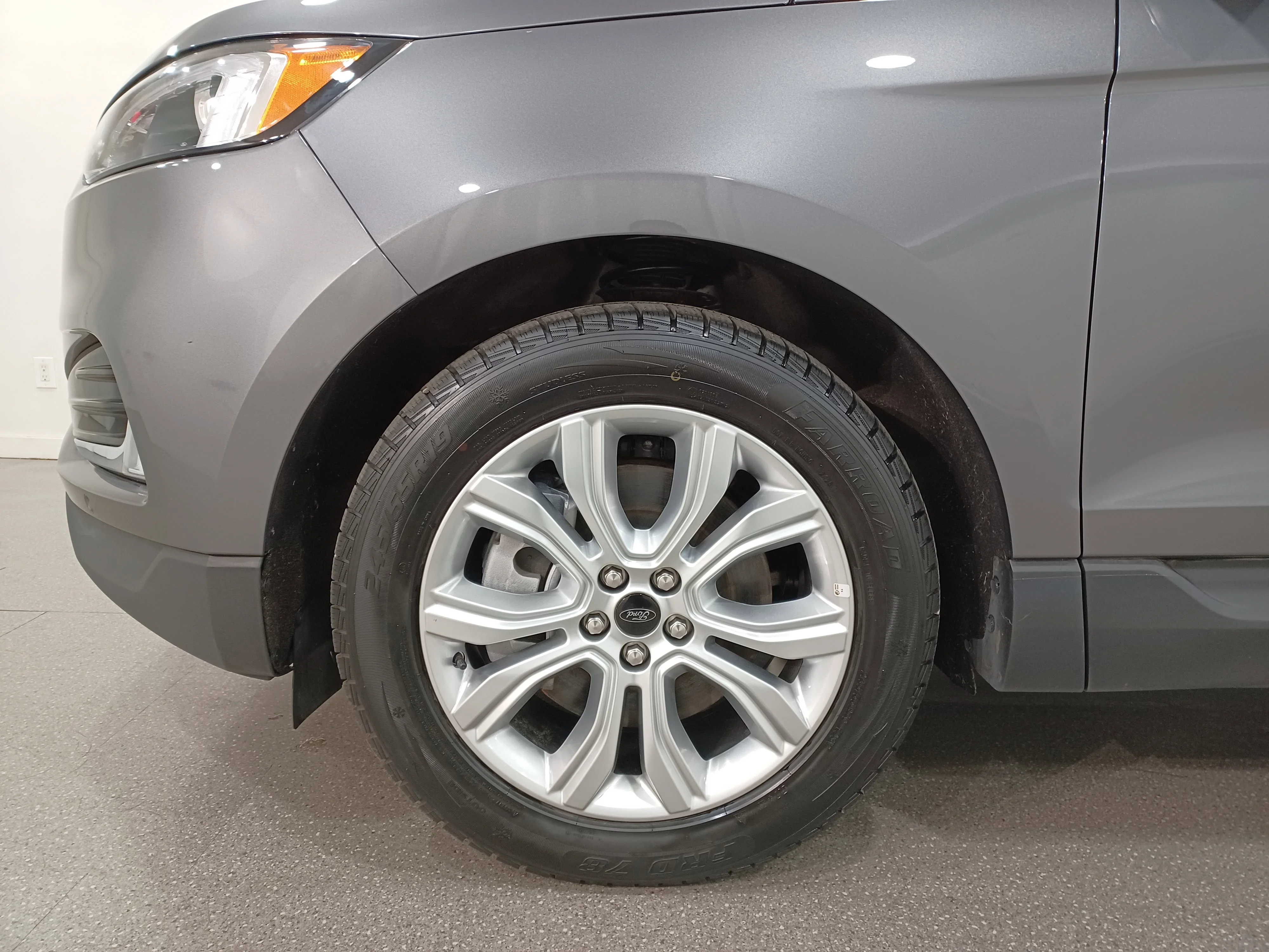 Certified Used 2024 Carbonized Grey Metallic Ford Titanium AWD*Remote Start | Nav | Htd Leather | Blind Spot Detection | Park Assist | Bang & Olufsen® image 19