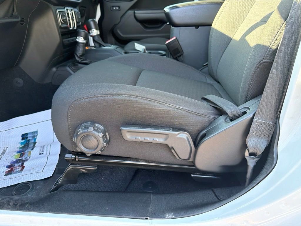 Used 2023 White Jeep Sport image 17