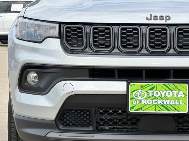 Used 2026 Silver Jeep Latitude image 7