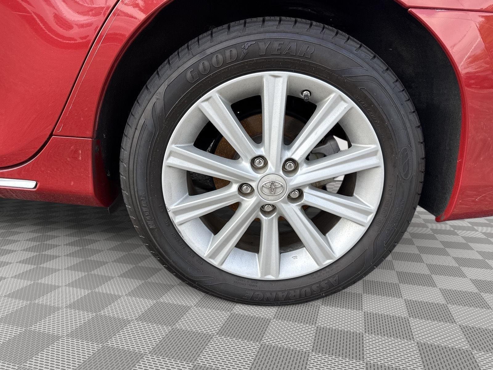 Used 2012 Barcelona Red Metallic Toyota XLE image 10