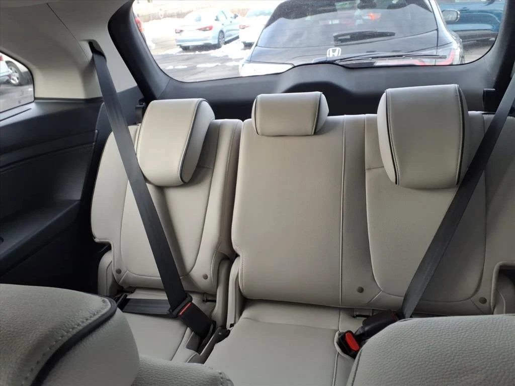 2026 Honda Odyssey Touring - Photo 8