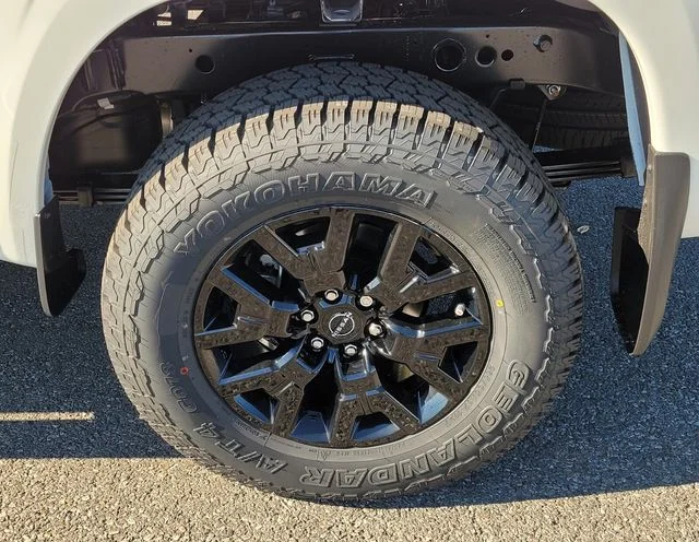 2026 Nissan Frontier SV - Photo 8
