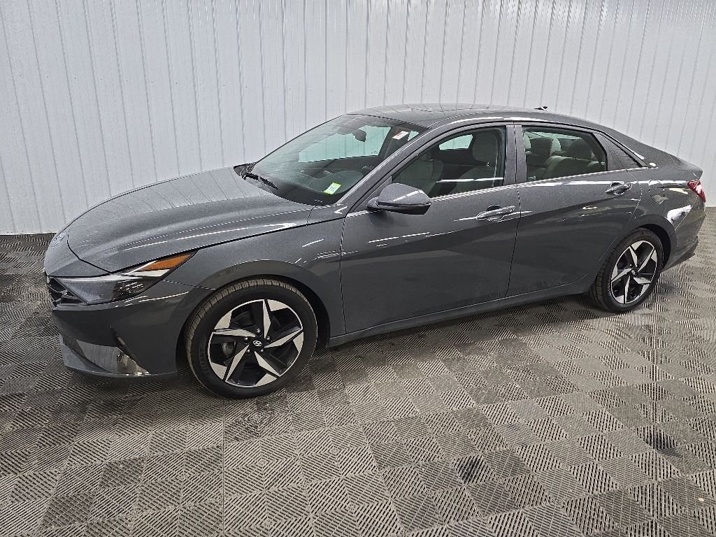 Used 2023 Gray Hyundai Limited image 6