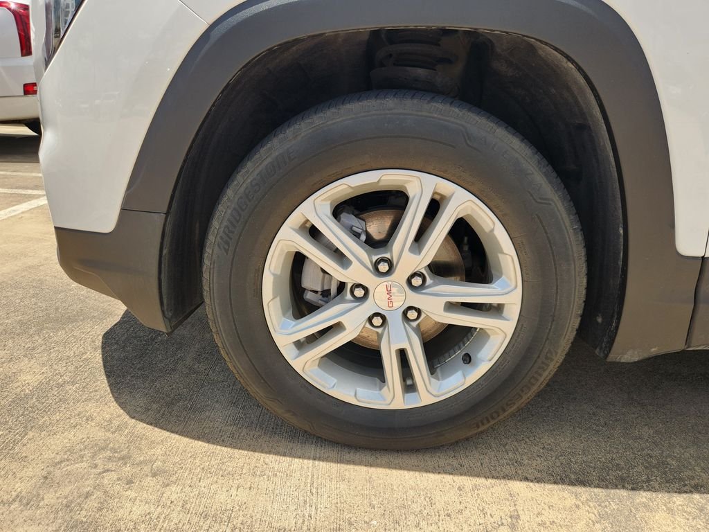 Used 2023 Summit White GMC SLE image 11