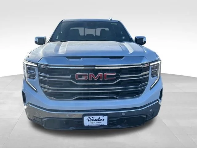 New 2026 Glacier White Tricoat GMC SLT image 9