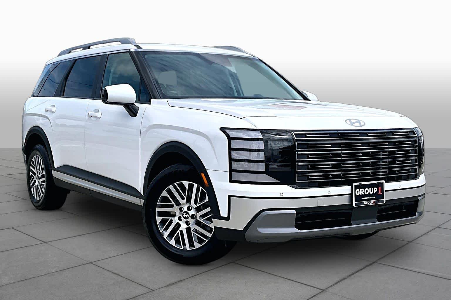 Used 2026 Creamy White Pearl Hyundai SEL 7P image 3
