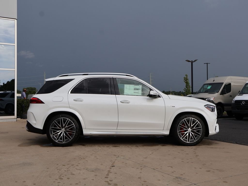 New 2026 MANUFAKTUR Moonlight White Metallic Mercedes-Benz GLE 63 S AMG® image 4