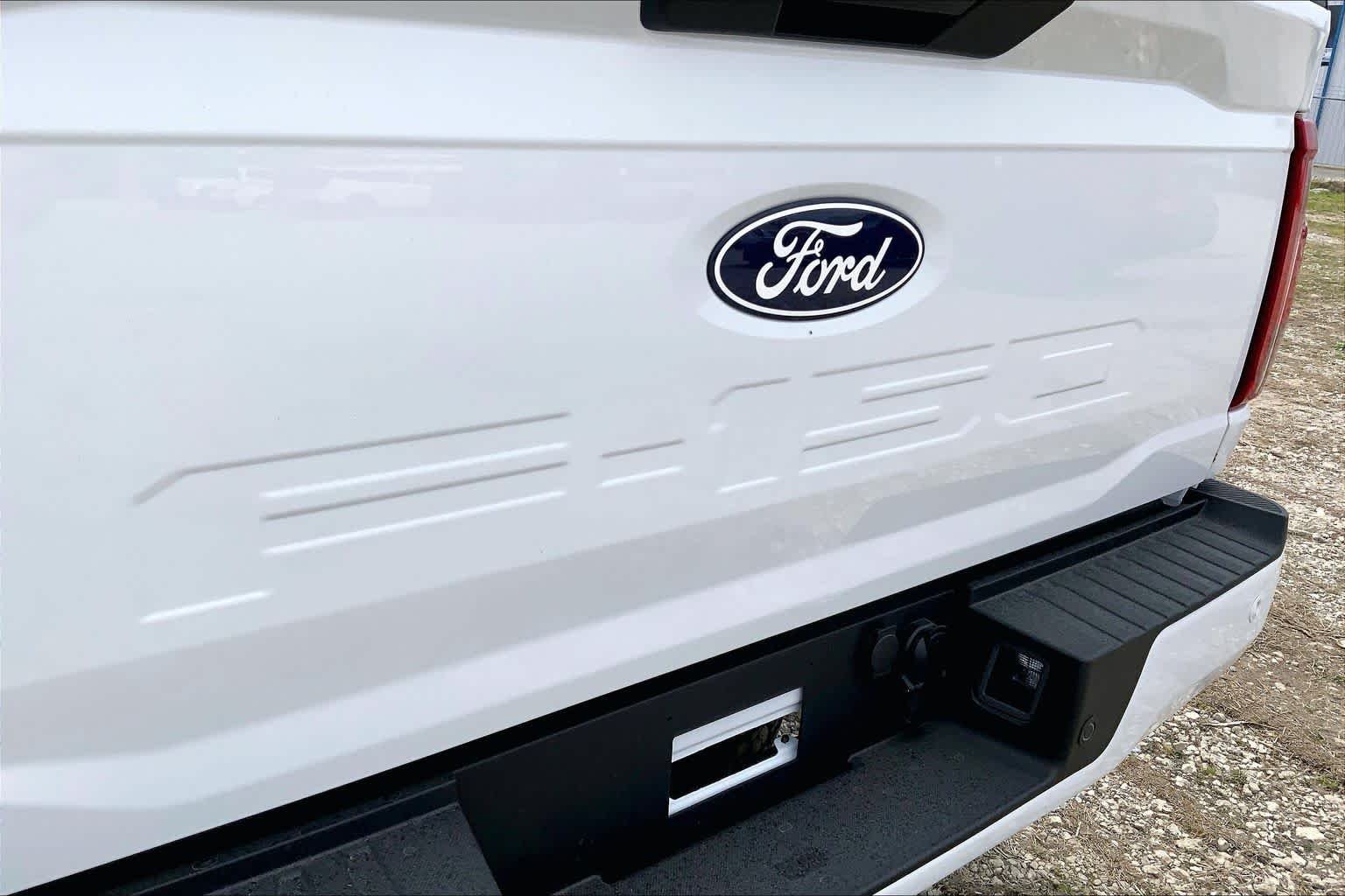 New 2026 Oxford White Ford STX® image 14
