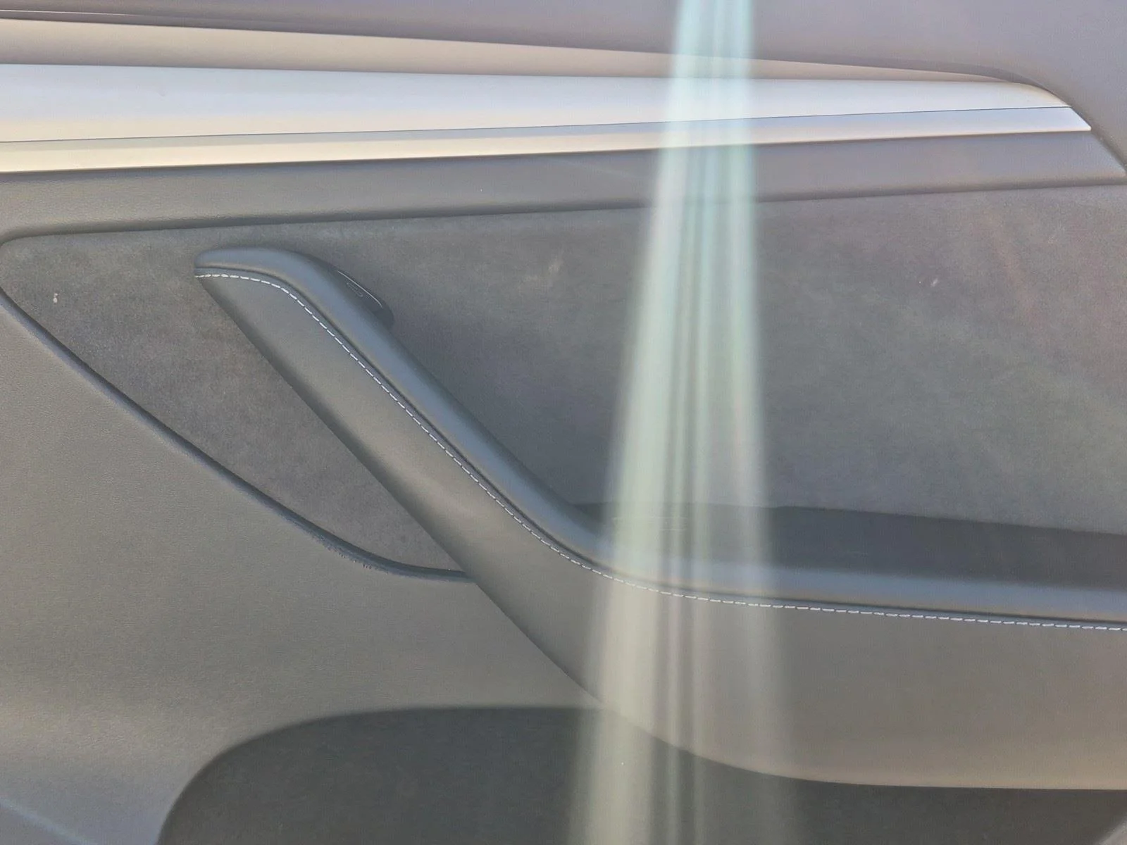 Used 2023  TESLA  image 9
