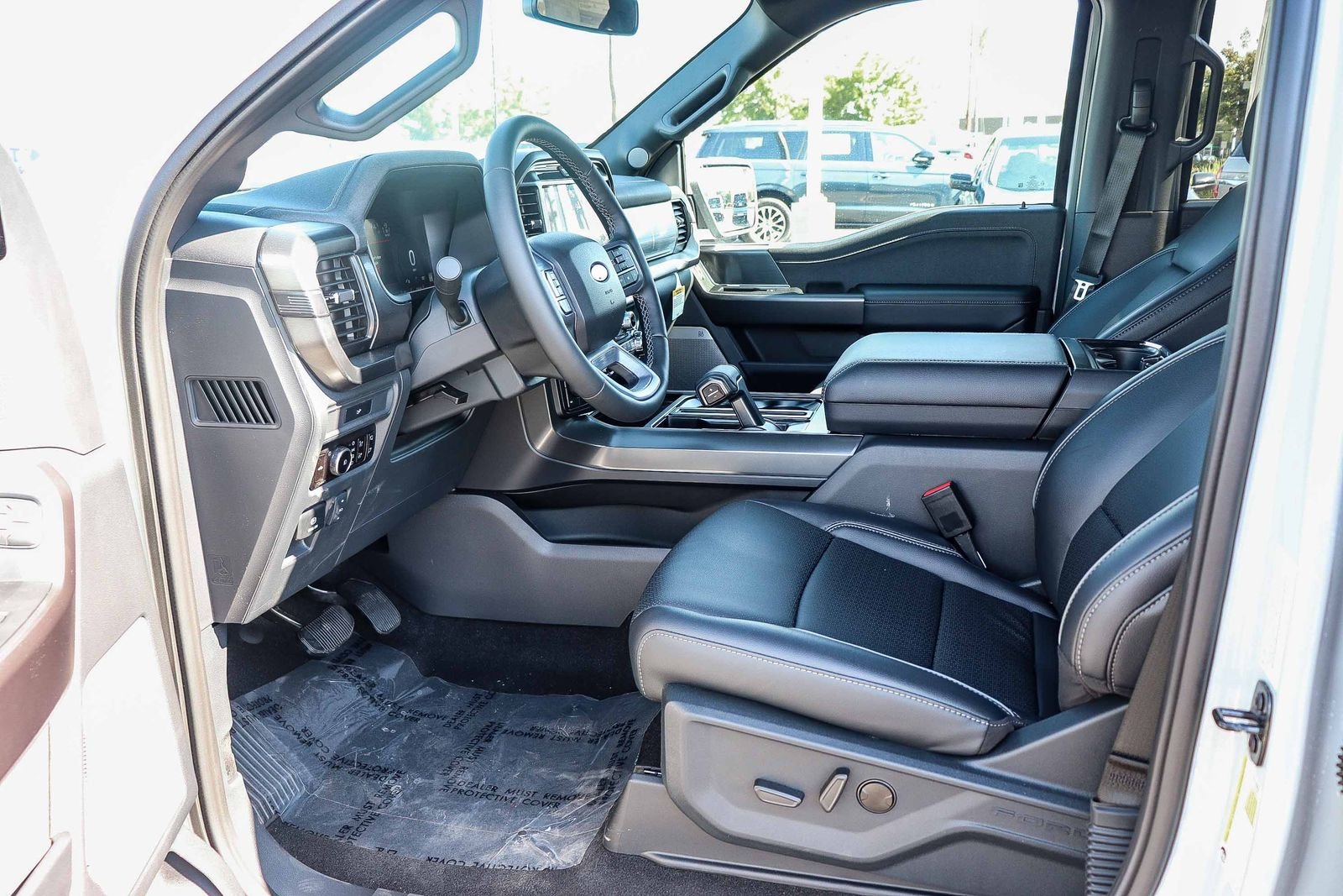 New 2026 Avalanche Ford Lariat® image 18