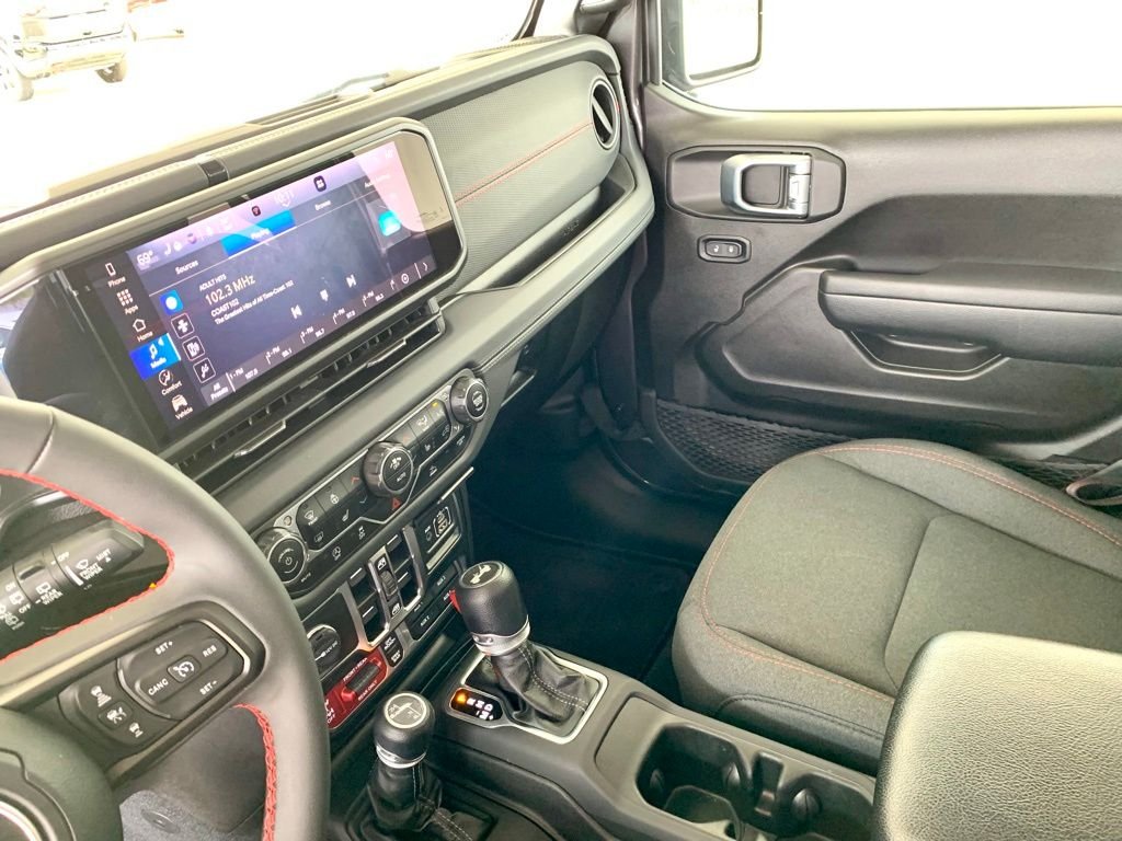 Used 2024 Gray Jeep Rubicon X image 38