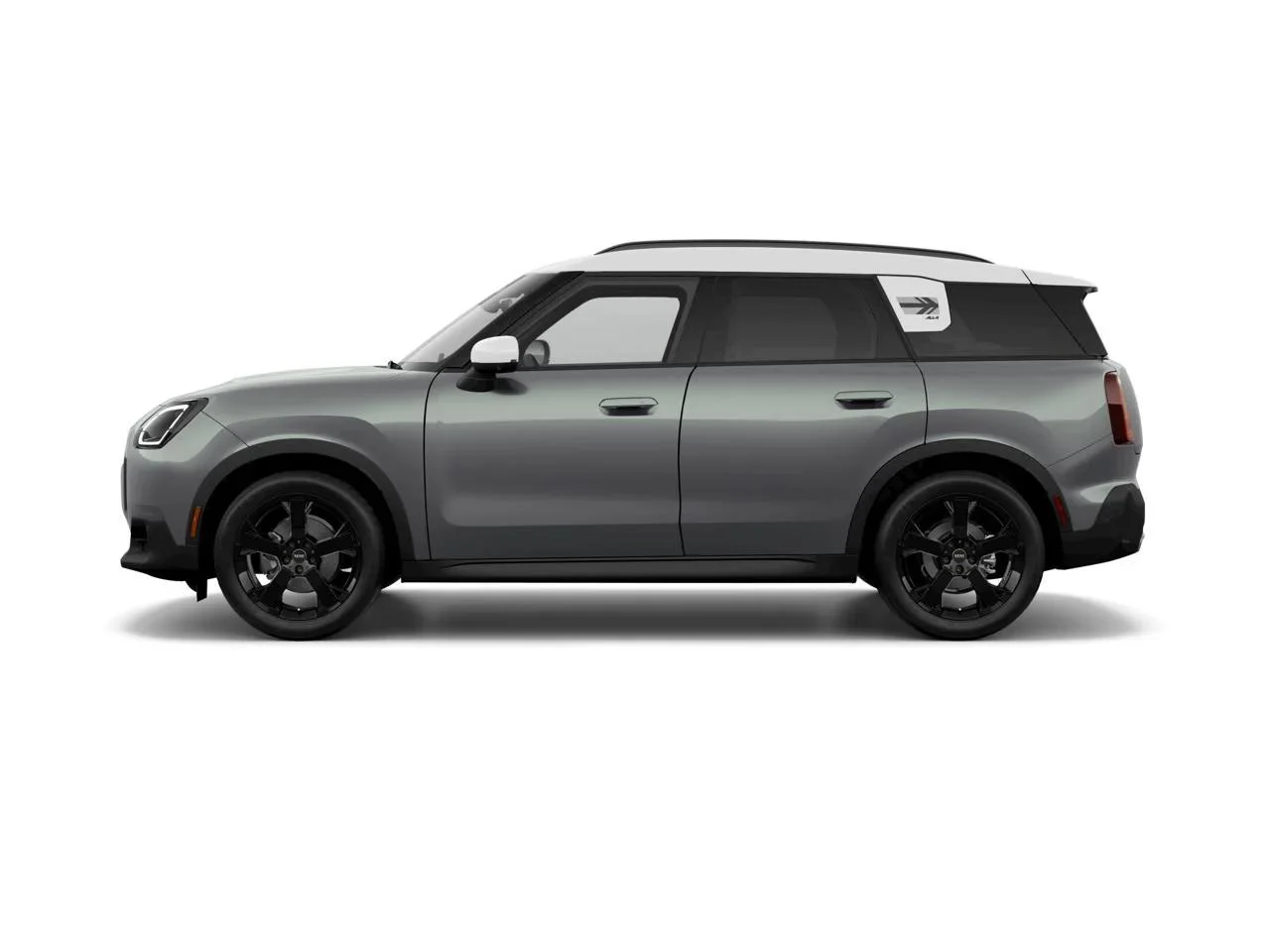 New 2027 Green Metallic MINI Iconic image 4