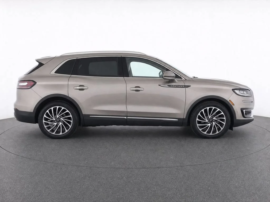 Used 2019 Tan Lincoln Reserve image 6