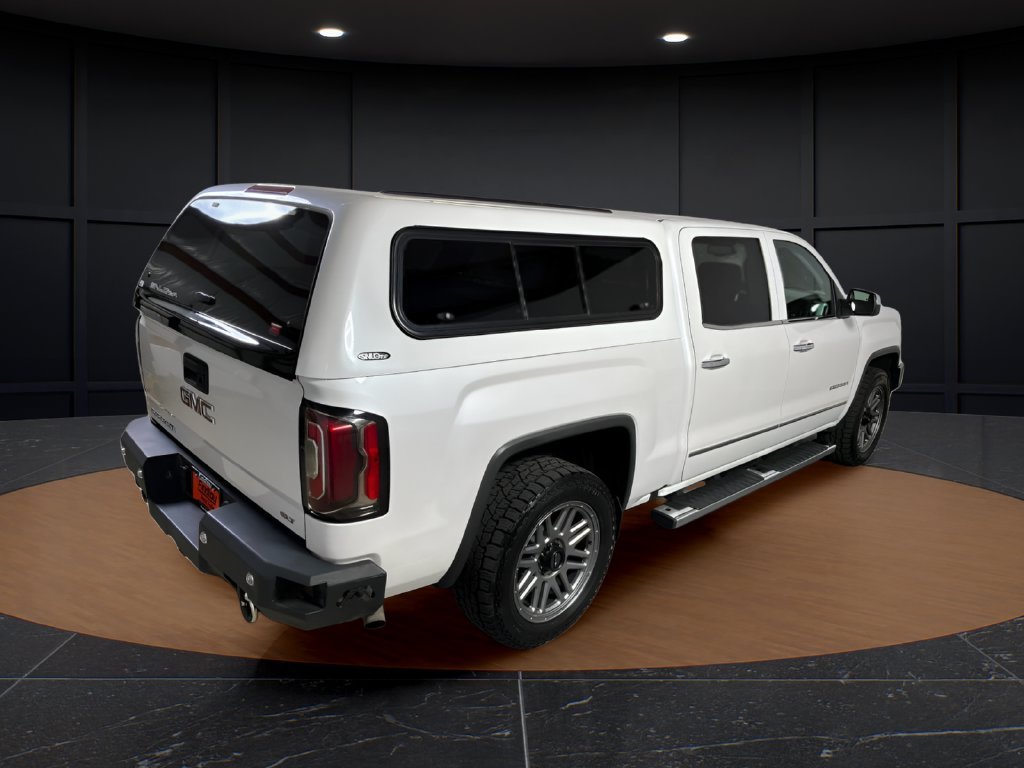 Used 2017 White GMC SLT image 5