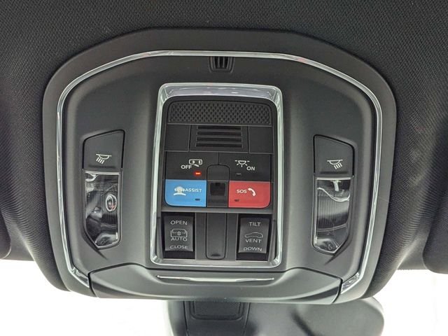 2025 Jeep Grand Cherokee Laredo - Photo 21