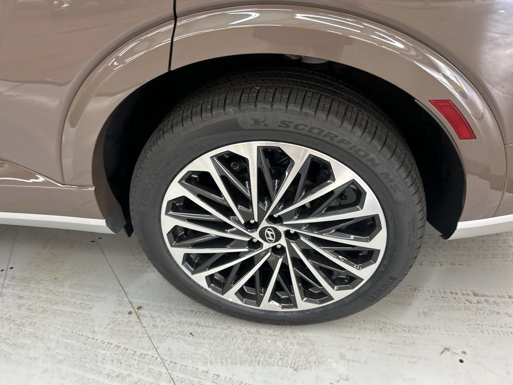 New 2026 Pearl Hyundai Calligraphy FWD image 34